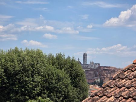 For Sale Apartment SIENA – CAPPUCCINI AREA.  
For sale: in a quiet and highly sought‑after residential...